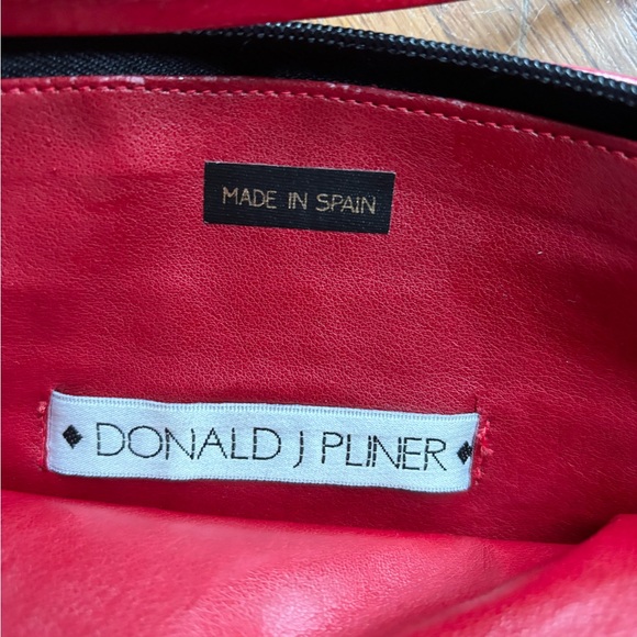 Donald J. Pliner 100% leather made in Spain mirrored purse - Picture 7 of 10